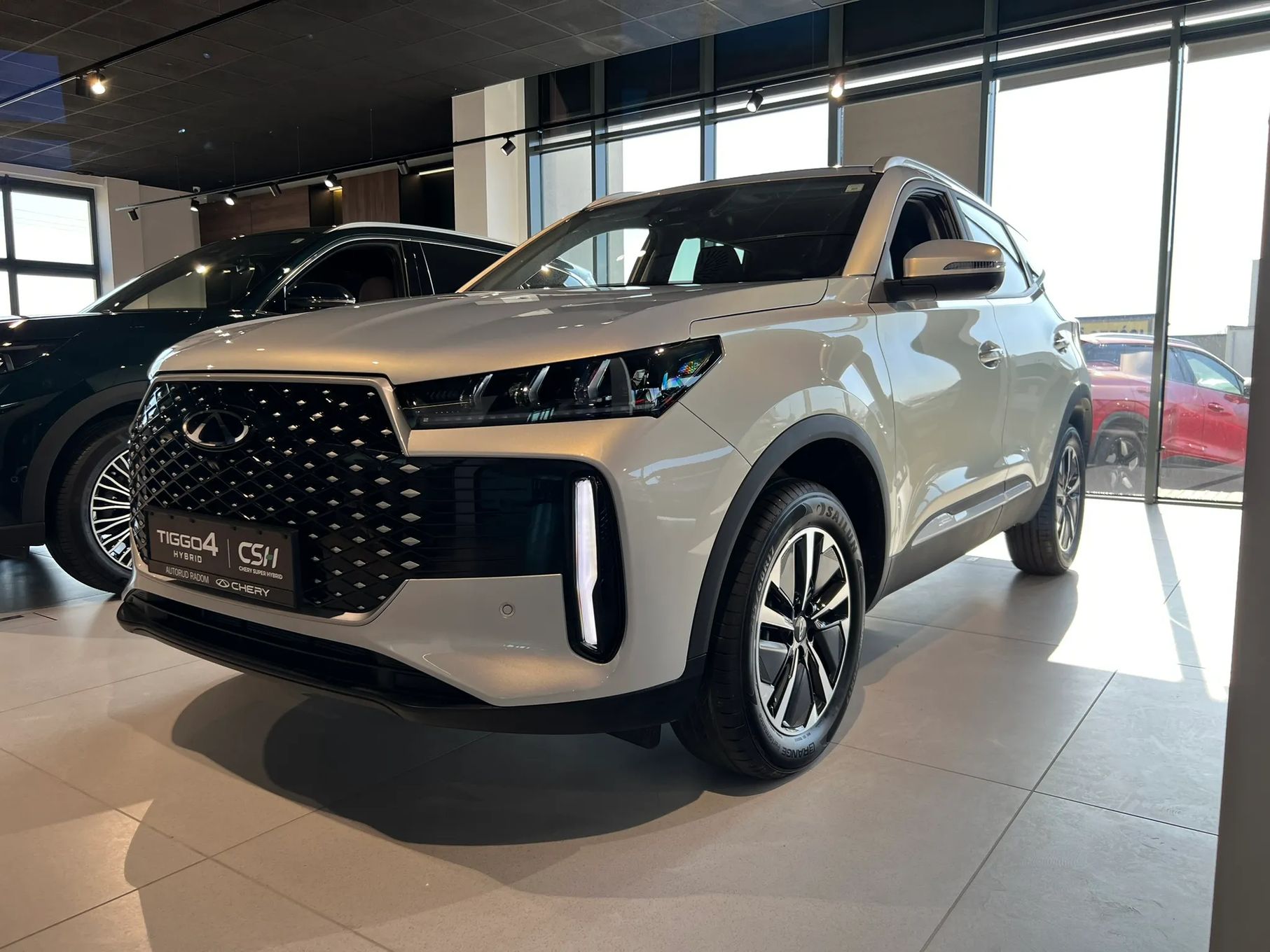 TIGGO 4 HEV Premium | Moonlight Silver | Ubezpieczenie 1 zł |